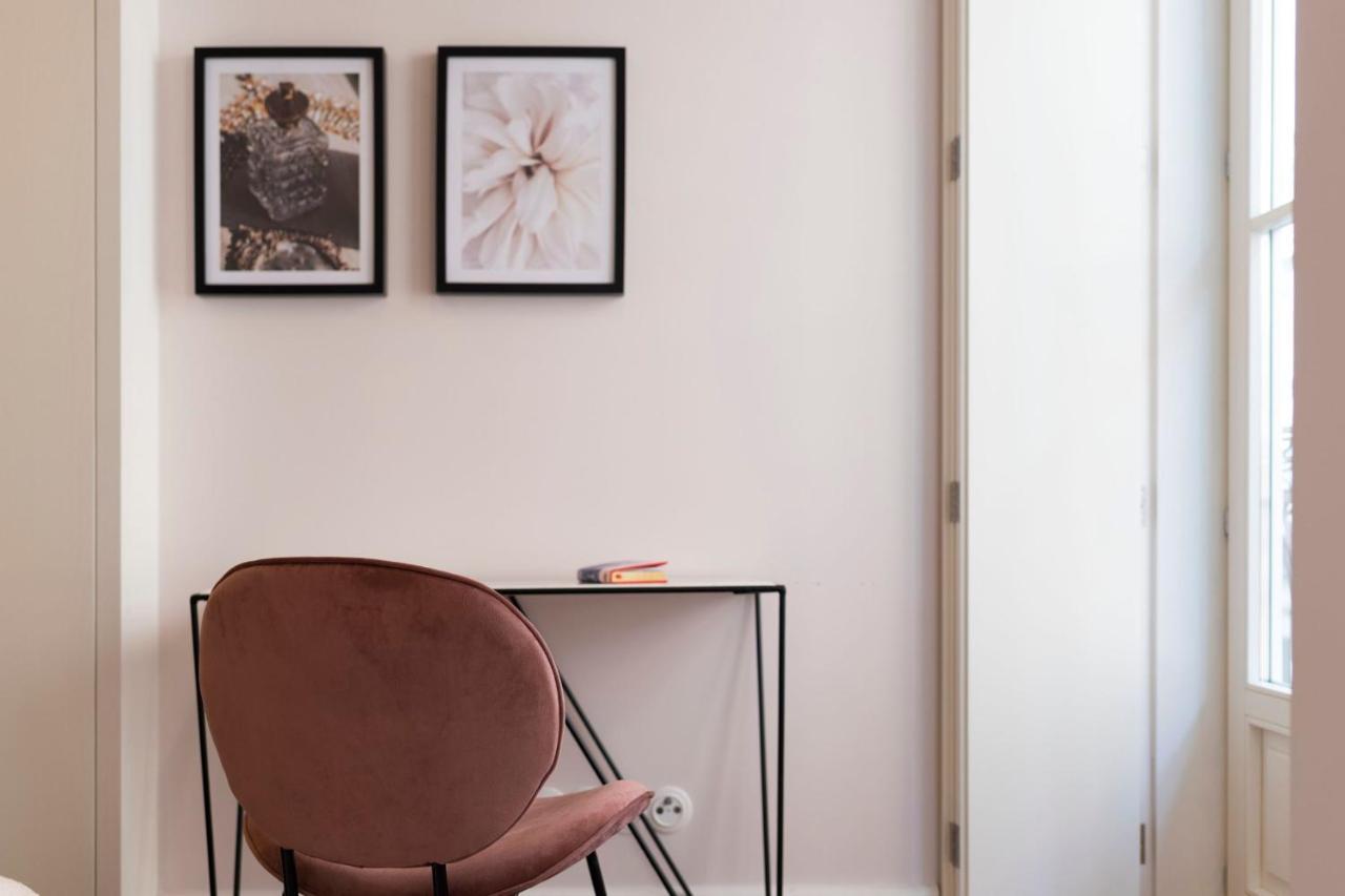Mouzinho Luxury 3Br Flat L 5 Min Walk To Ribeira By Lovelystay Porto Eksteriør billede